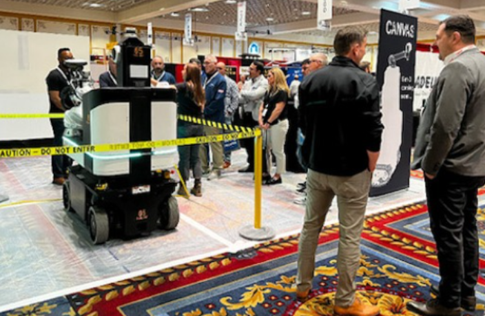Canvas robot demonstration at a trade show